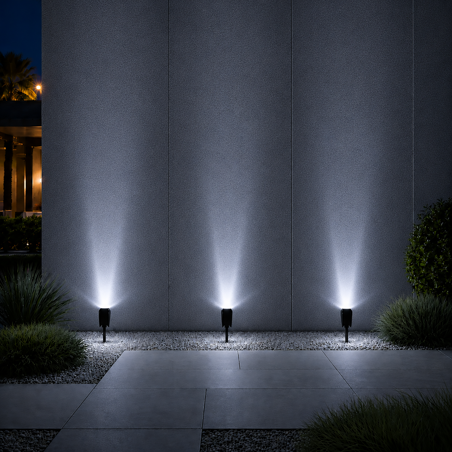 Solar Outdoor Spotlight | Adjustable lighting for garden & pathways