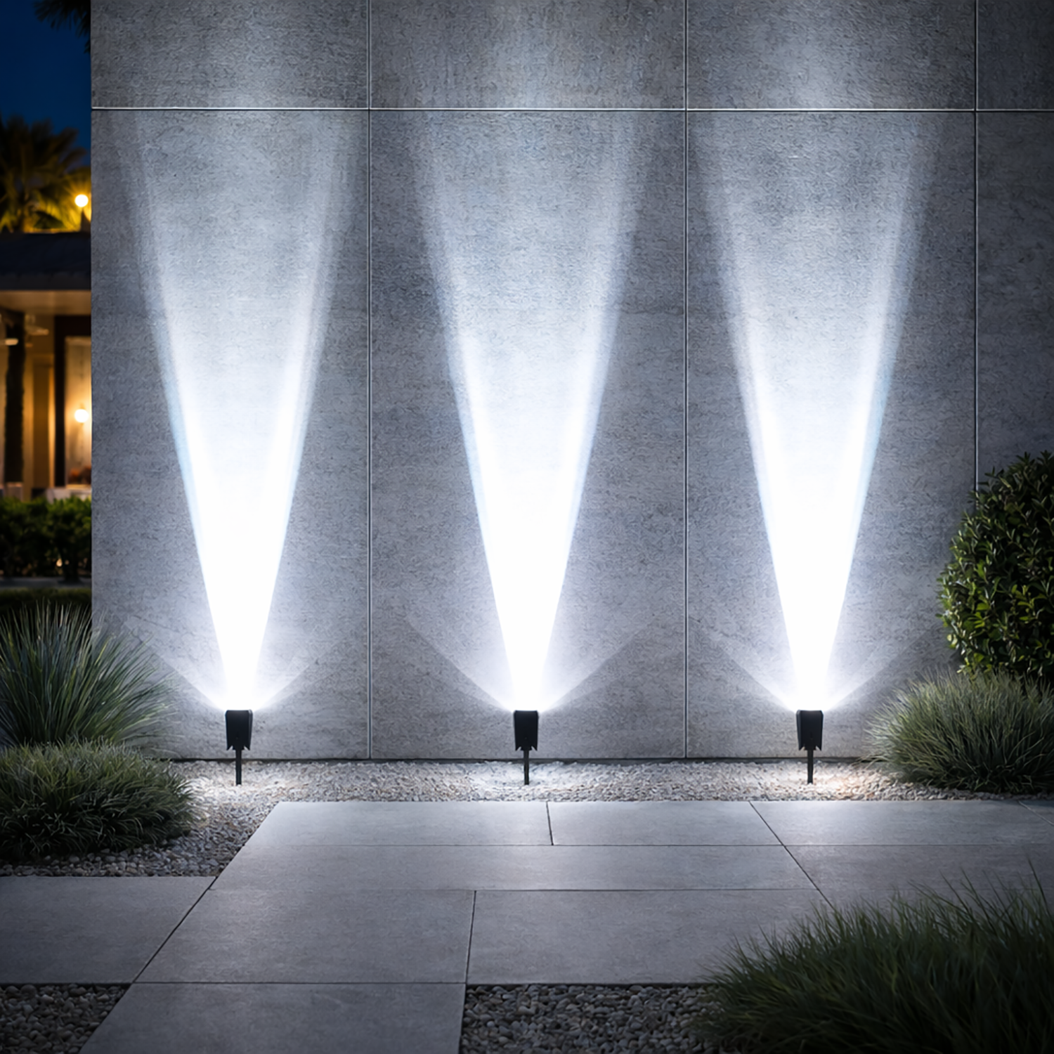 Solar Outdoor Spotlight | Adjustable lighting for garden & pathways